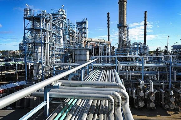 Applications of Stainless Steel Seamless Pipes in the Oil & Gas Industry